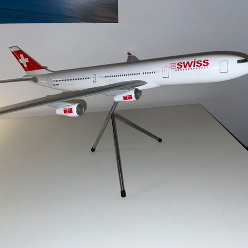 Airbus A340-300 Swissair model by Lupa used, scale 1:120, 53cm