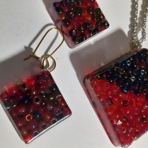 Set of 4 handmade jewelry sets with heart and square shapes, multicolor
