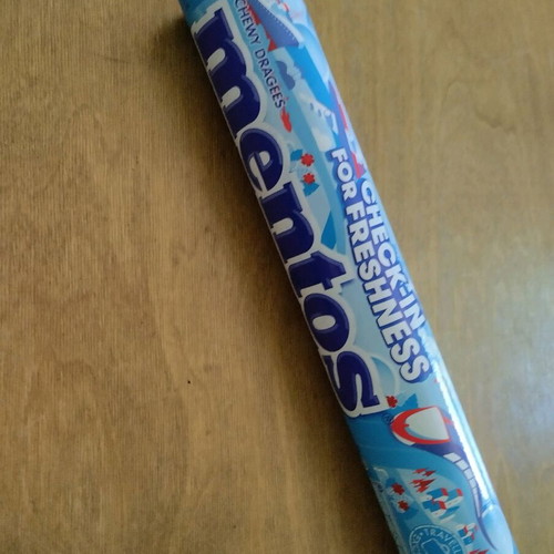 Mentos box like new with 6 packs
