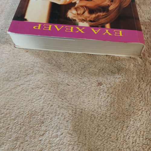 Book "Women's Revenge Sweet as Chocolate" by Eva Heller like new
