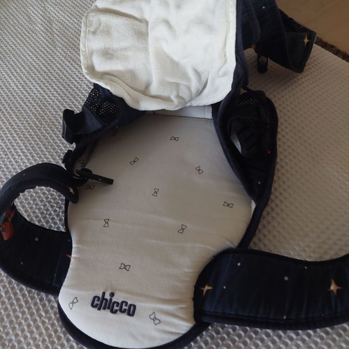 Chicco Baby Carrier like new, ergonomic and comfortable