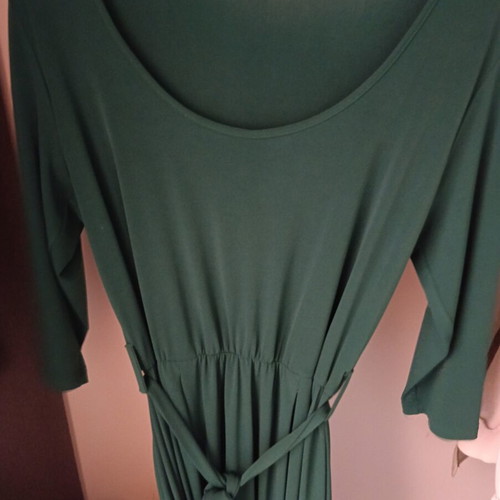 Dress long XXL size, new, polyester and spandex, three-quarter sleeve, with belt, green