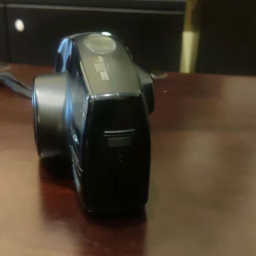 Pentax 105 Super Zoom analog camera vintage like new