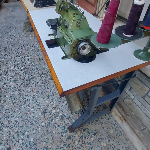 Professional sewing machines used, Yuki, Clompal automatic, Yiamato three-thread