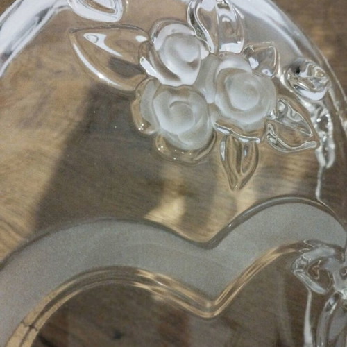 Crystal heart-shaped fondue pot like new