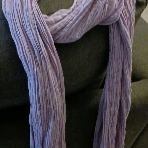 Set of 2 scarves like new, multicolored