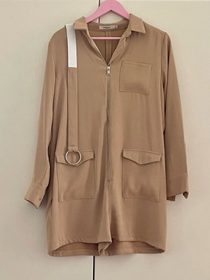 Daphnea Paris one-piece shorts new, size Medium beige