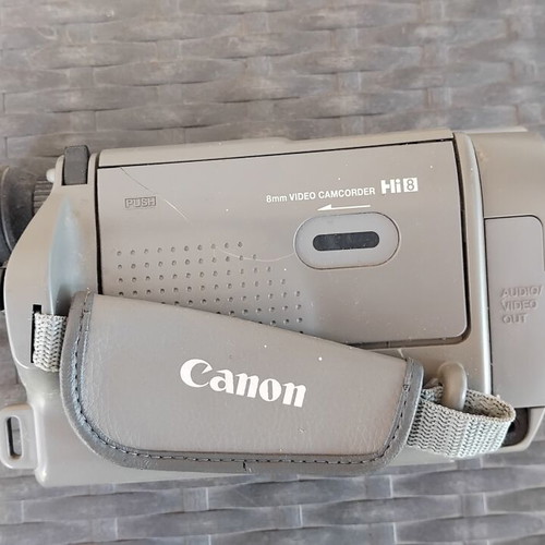 Canon V40 Hi video camera for parts