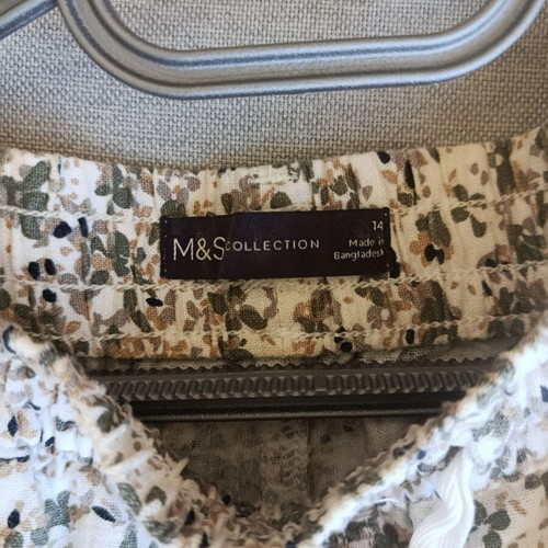 Φλοράλ παντελόνι Marks & Spencer μέγεθος UK 14 σαν καινούργιο