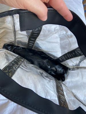 Τσάντα ώμου από PVC μεταχειρισμένη με μακριά λουριά