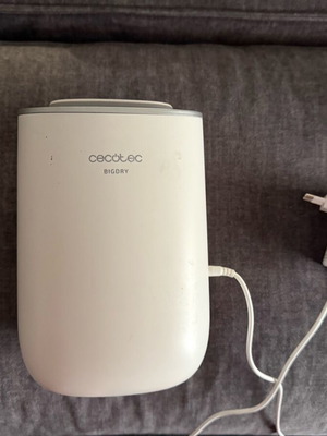 Cecotec Big Dry dehumidifier like new