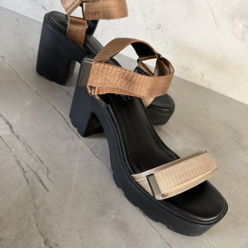Call It Spring B.E.D Light Gold & Black Platform Sandals size 38 like new