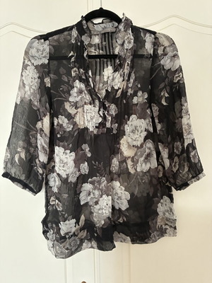Zara Sheer Floral Shirt Blouse Size M Like New