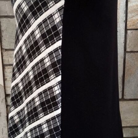 Attrattivo sleeveless dress black and white like new