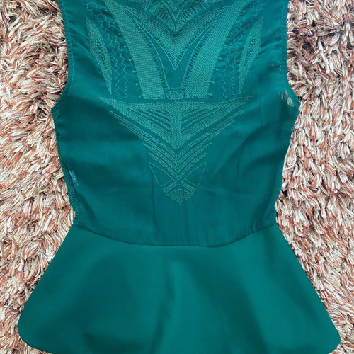 Peplum top Zara XS green like new