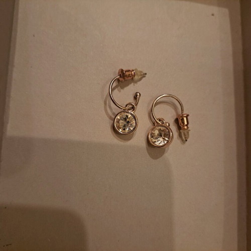Dangling earrings new, gold-colored