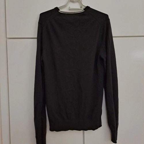 Fred Perry Medium brown sweater used merino wool and cotton