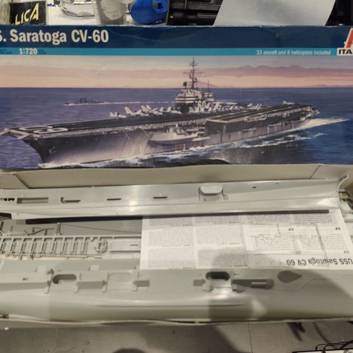 USS Saratoga CV-60 Model Kit 1/720 Used Italeri