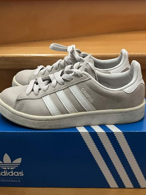 Adidas Campus women's beige suede athletic shoes like new, size 36 2/3
