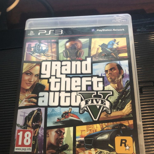 Grand Theft Auto V PlayStation 3 game like new
