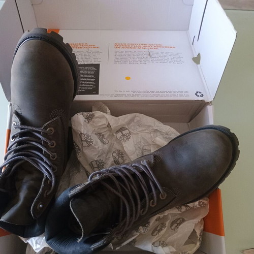 Timberland 6-Inch Waterproof Grey Nubuck Boots, size 41.5