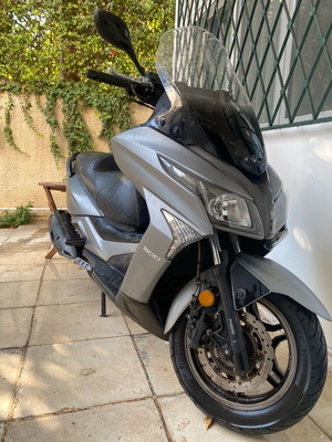 Kymco X-Town 300i 2019, отлично състояние, 34 000 км, с багажник