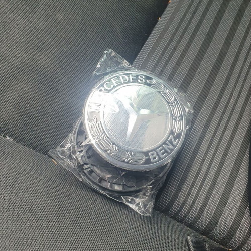 Mercedes wheel caps new, 75mm, pack of two