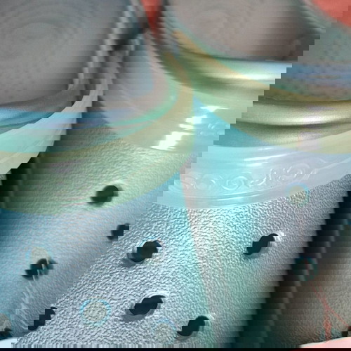 Crocs παντόφλες γαλάζιο ιριδίζον