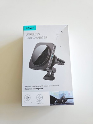 ESR HaloLock MagSafe Vent Car Mount Qi2 15W new wireless charger