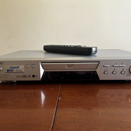 DVD Player Sony DVP-NS300 like new
