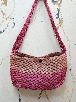 Handmade knitted shoulder bag in pink and nude shades, new