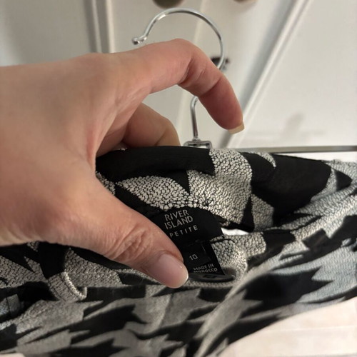 River Island shorts with houndstooth pattern, size 10 petite, like new