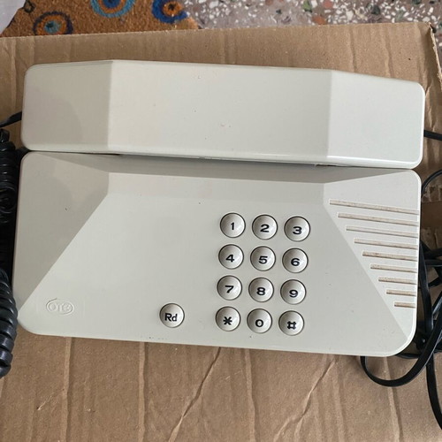 OTE Intrakom phone used, beige, 1992 model