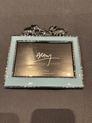 Michael Aram 4x6 photo frame with elephant design new