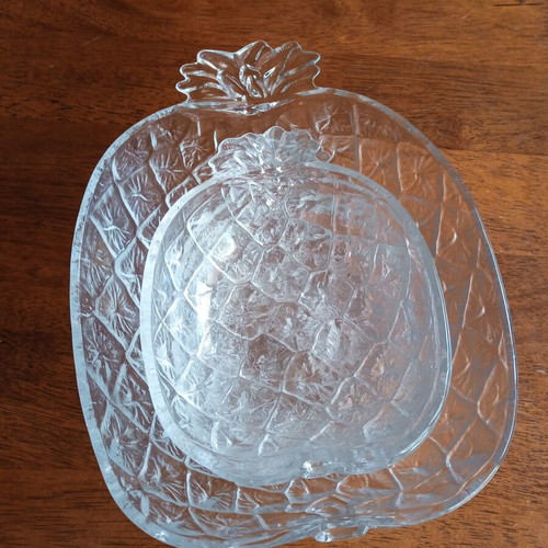 Glass Serving Bowls Set with Pineapple Design like new