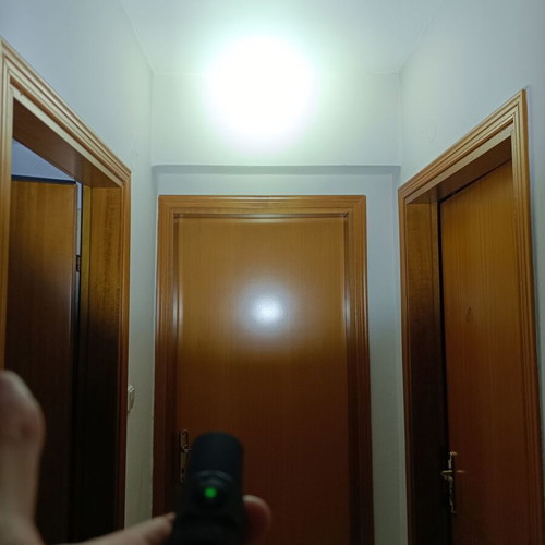 Trustfire T10R Luminus SST40.2 LED flashlight new with USB-C charging