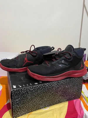 Nike Jordans sneakers μεταχειρισμένα, μέγεθος 46, μαύρα