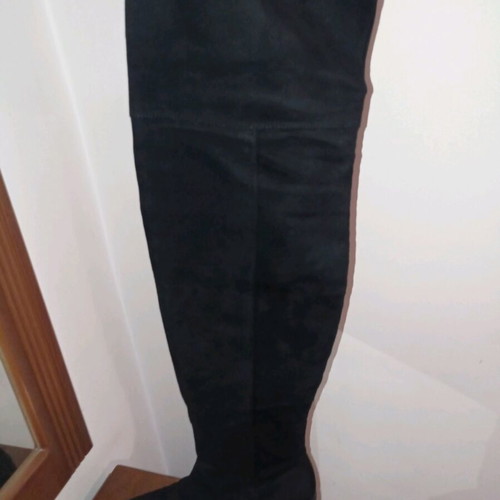 Over-the-knee boots like new, black, size 40