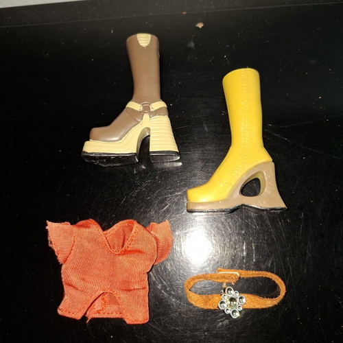 Bratz Xpress It Yasmin doll accessories used, set completion