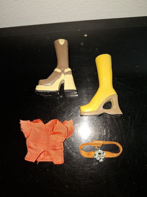 Bratz Xpress It Yasmin doll accessories used, set completion