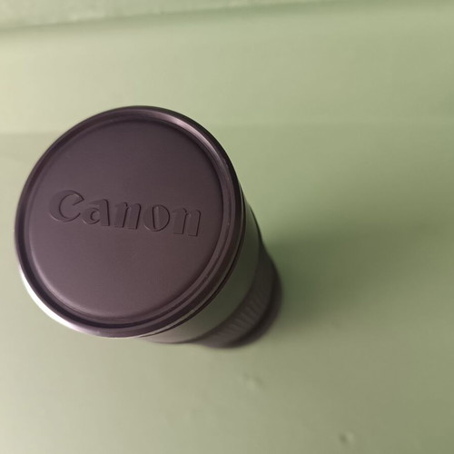 Canon Zoom Lens 100–200mm f/5.6 FL used with carrying case