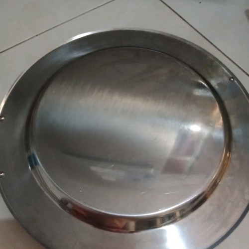 18/10 Round Tray 42-43 cm like new