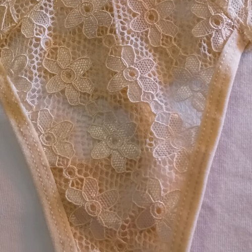 Beige thong S/M