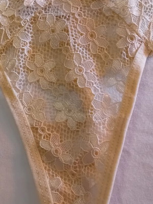 Beige thong S/M
