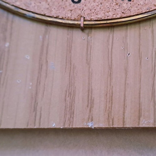 Small dartboard with six darts 20x17cm used