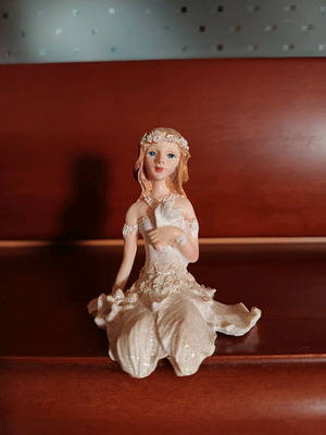 Decorative fairy figurine