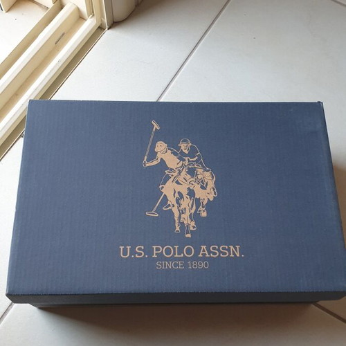 U.S. Polo Assn. sneakers black and white size 42