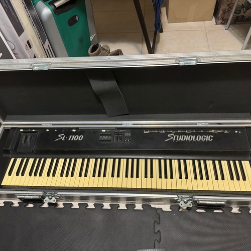 Studiologic Fatar SL-1100 Midi keyboard used, 88 keys, pedal