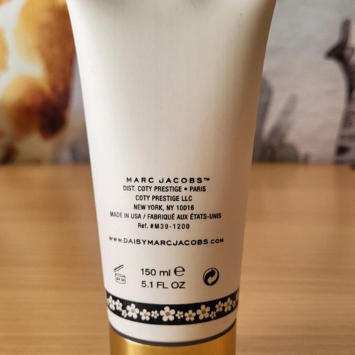 Marc Jacobs Daisy body lotion 150ml new