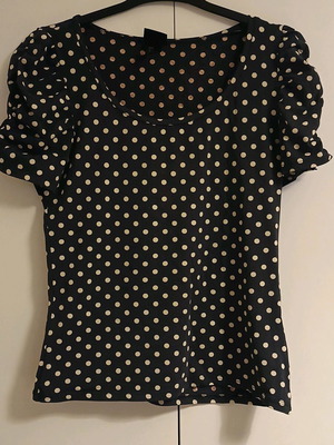 H&M blouse with balloon sleeves, blue with beige polka dots, like new, size L